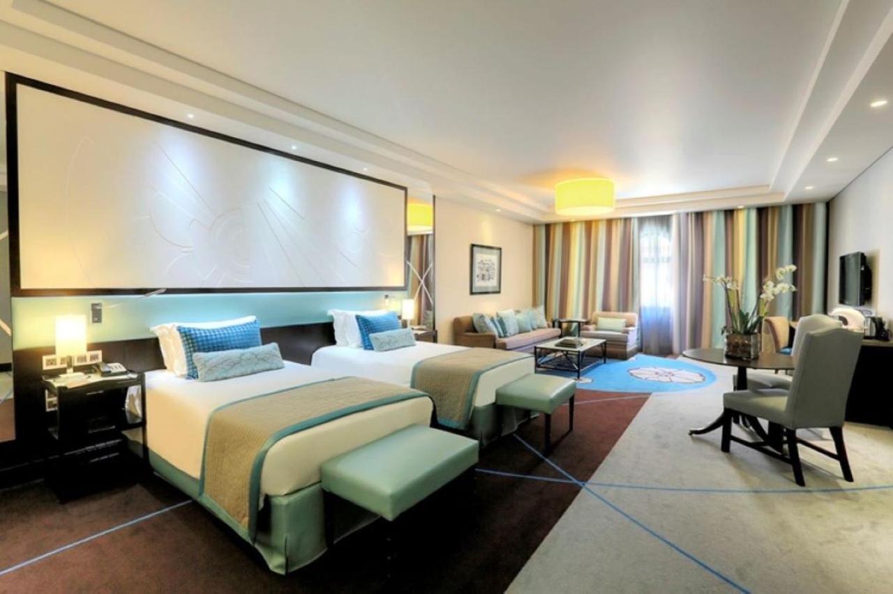 Отель Sofitel Beirut Le Gabriel Экстерьер фото
