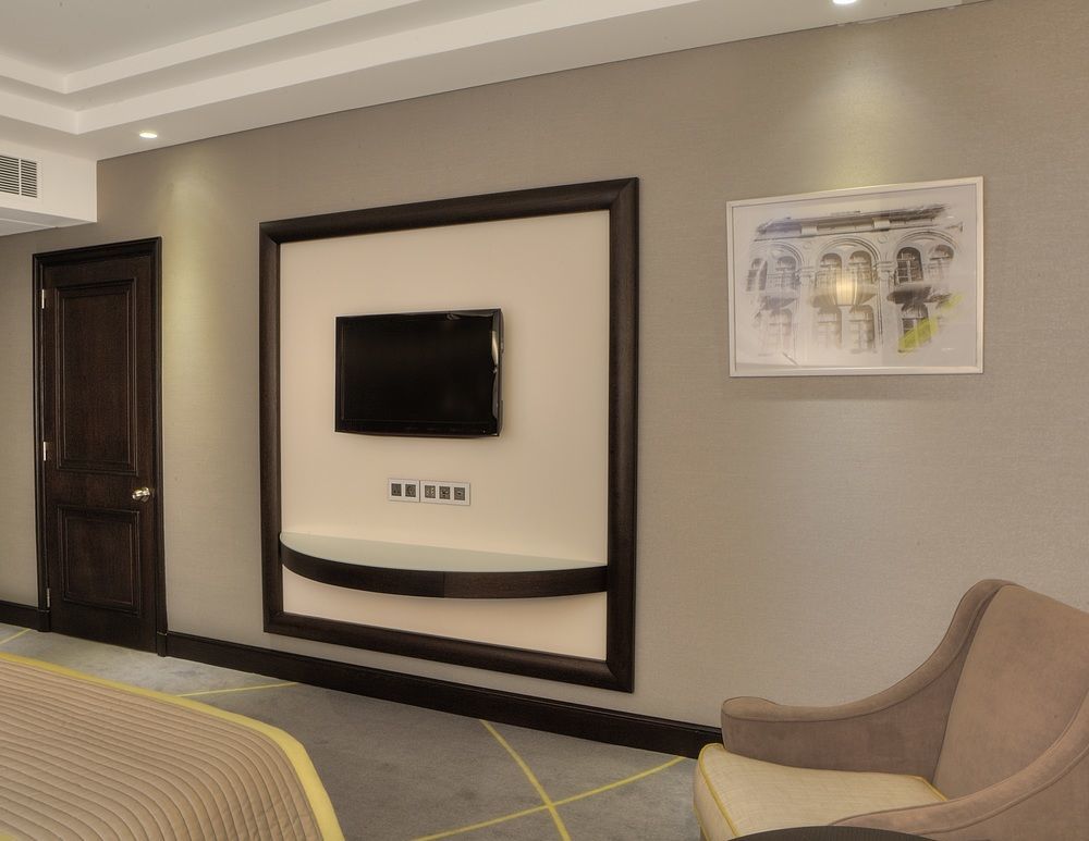 Отель Sofitel Beirut Le Gabriel Экстерьер фото